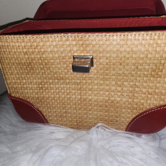 KENNETH COLE NY - Picture 11 of 11